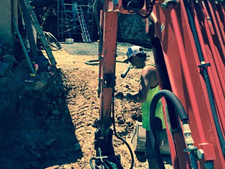 jett-earthmoving-tight-access-000-v2