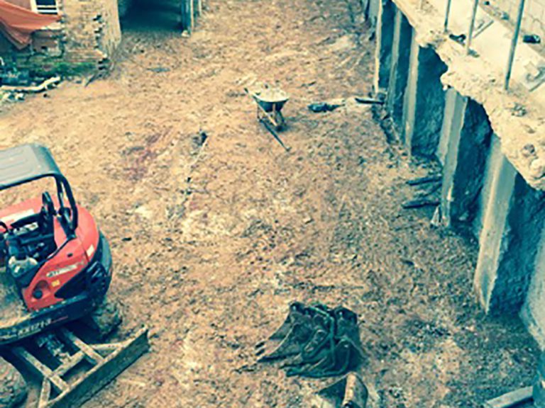 jett-earthmoving-tight-access-011-v1